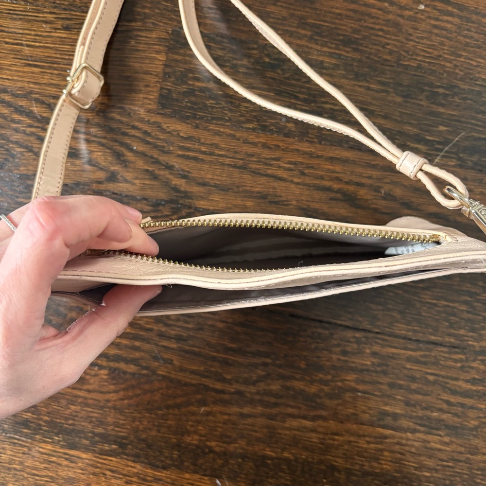 ‼️CLEARANCE‼️Mark & Graham Leather Belt Bag - Picture 4 of 6